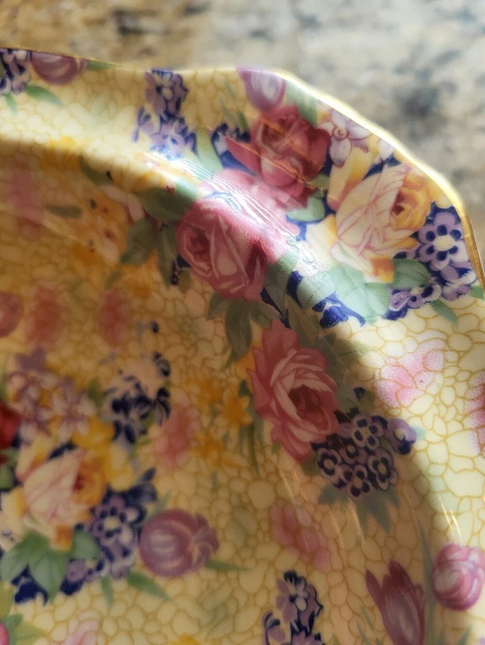Royal Winton England 7 In .Floral Ceramic Serving Bowl